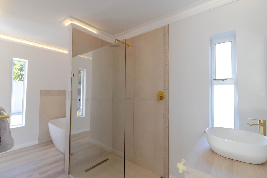 4 Bedroom Property for Sale in Vermont Western Cape